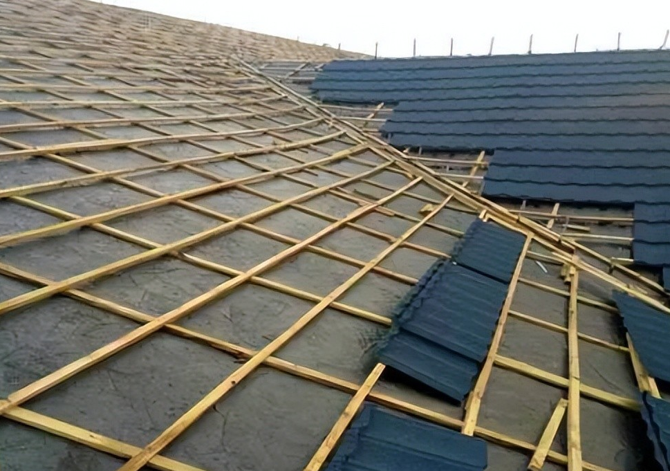 農(nóng)村自建房斜頂閣樓漏水怎么辦 (2).png 農(nóng)村自建房斜頂閣樓漏水怎么辦 (2).png