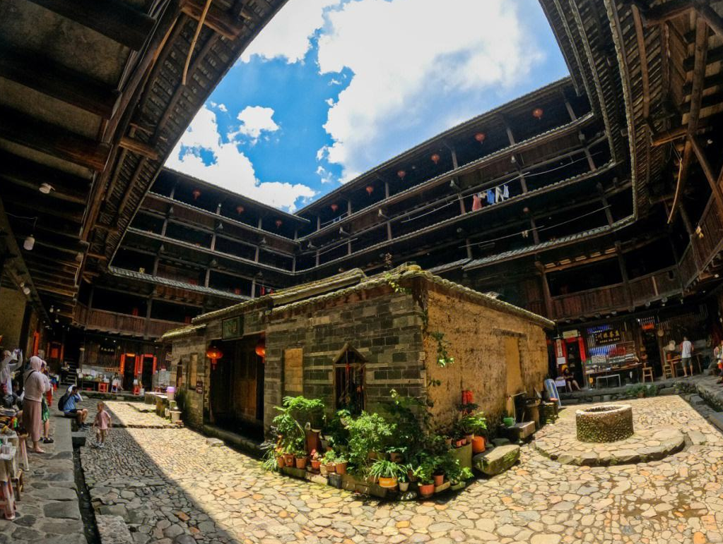 福建土樓,到底有哪些奇特之處呢? (1).png 福建土樓,到底有哪些奇特之處呢? (1).png